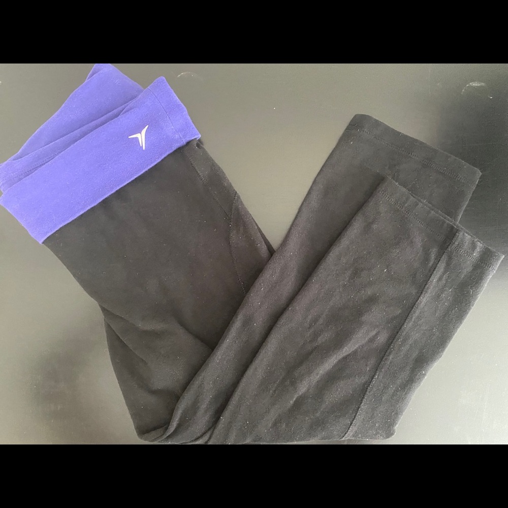 Women’s Old Navy Active Black Yoga Cropped Legging